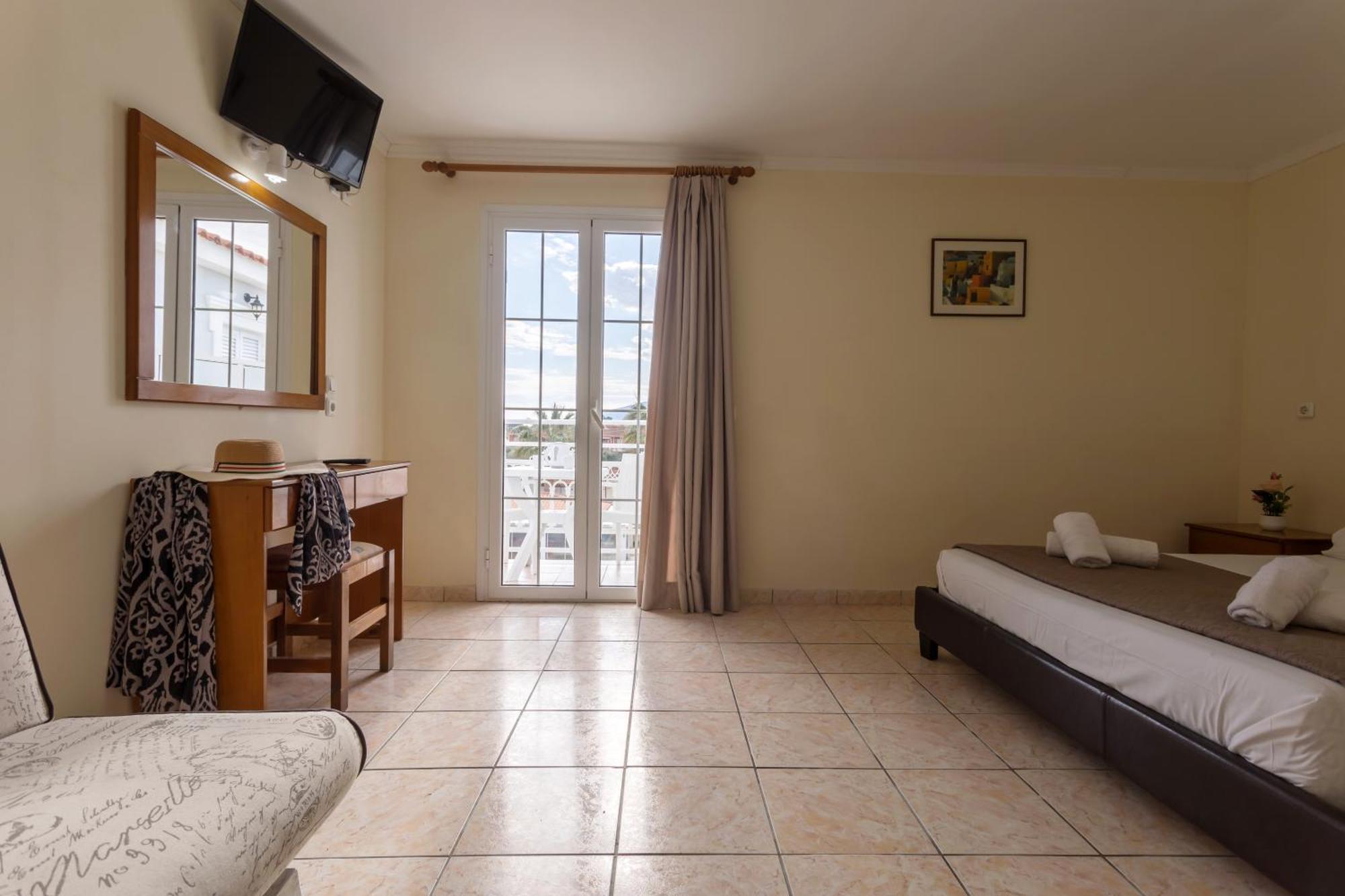 Laganas Holidays Hotel Bagian luar foto